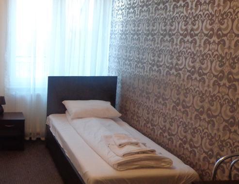 Hotel & Restauracja Euforia Garwolin Quarto foto